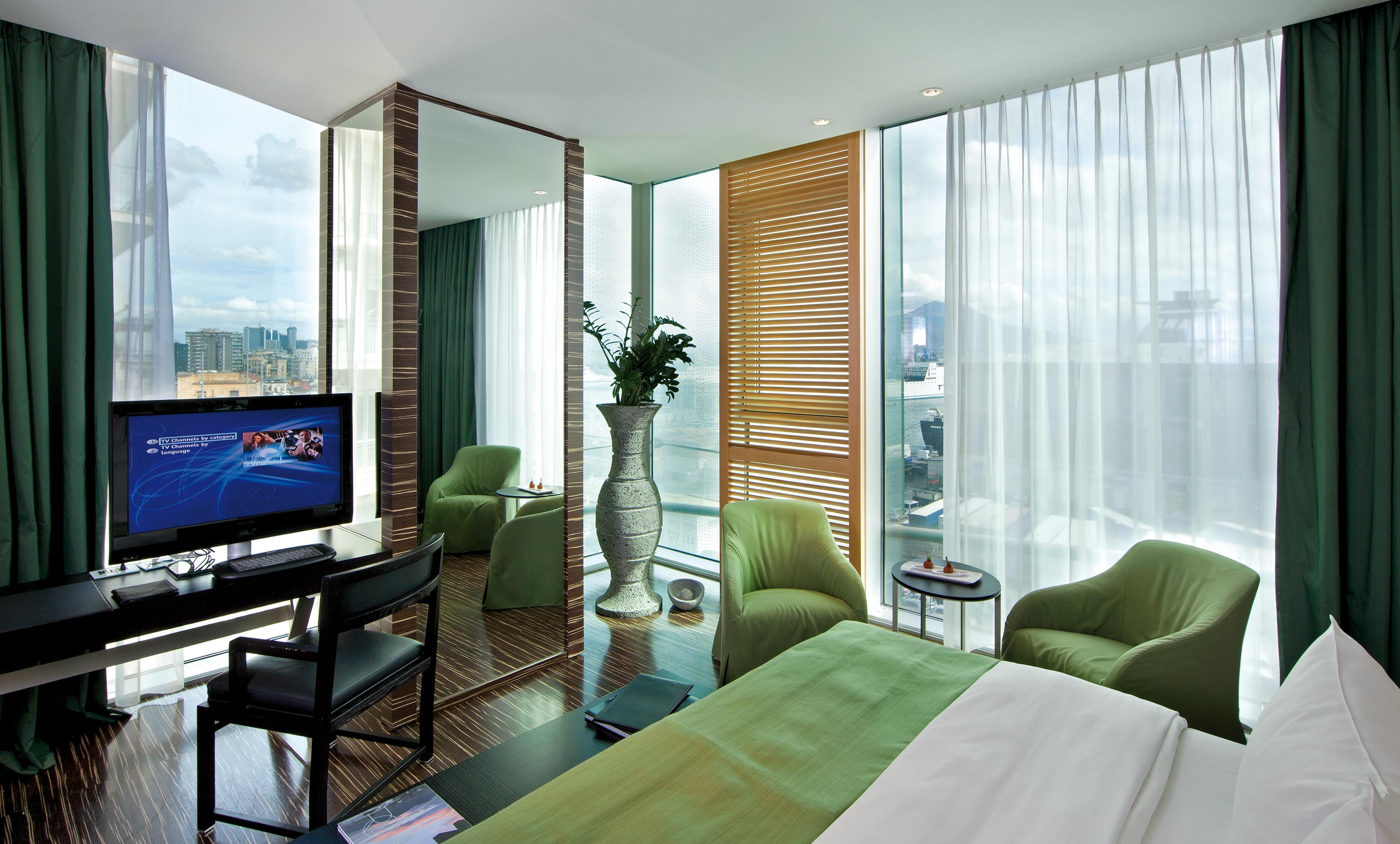 Romeo Napoli Hotel Room photo